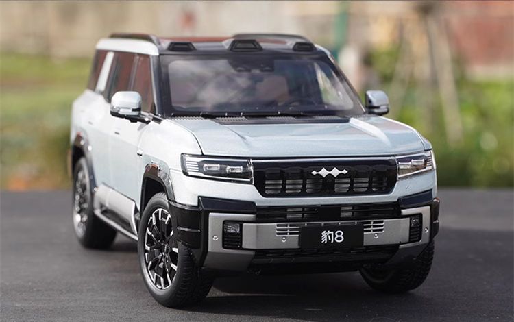 Original Factory 1:18 BYD Fang Cheng Bao Leopard 8 Alloy Diecast Scale Model with Full Opening Doors & Metal Chassis | Collectible Display Car Original Factory 1:18 BYD Fang Cheng Bao Leopard 8 Alloy Diecast Scale Model with Full Opening Doors & Metal Chassis | Collectible Display Car