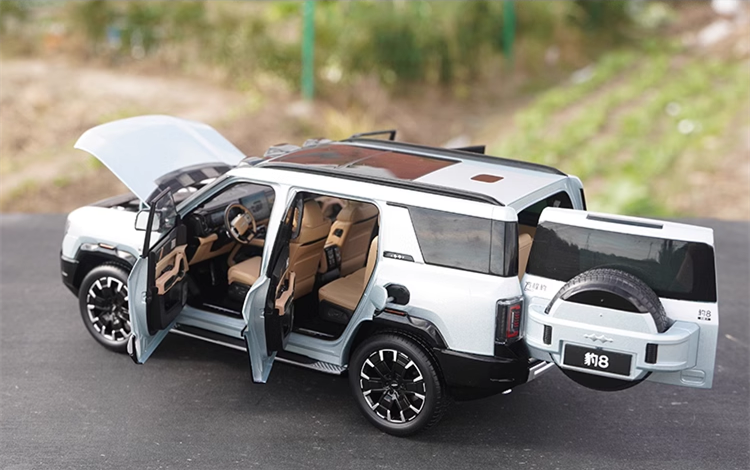 Original Factory 1:18 BYD Fang Cheng Bao Leopard 8 Alloy Diecast Scale Model with Full Opening Doors & Metal Chassis | Collectible Display Car Original Factory 1:18 BYD Fang Cheng Bao Leopard 8 Alloy Diecast Scale Model with Full Opening Doors & Metal Chassis | Collectible Display Car