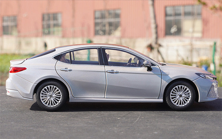 New release brand new 1:18 Authentic GAC Toyota 9th Gen Camry XSE 2024 Alloy Car Model New release brand new 1:18 Authentic GAC Toyota 9th Gen Camry XSE 2024 Alloy Car Model