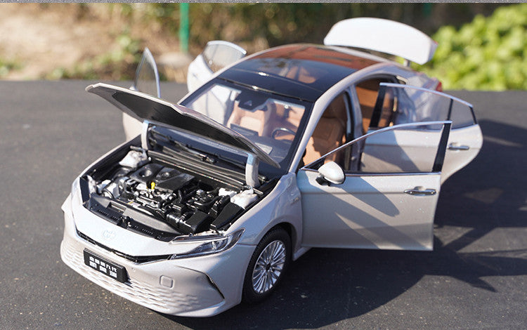 New release brand new 1:18 Authentic GAC Toyota 9th Gen Camry XSE 2024 Alloy Car Model New release brand new 1:18 Authentic GAC Toyota 9th Gen Camry XSE 2024 Alloy Car Model