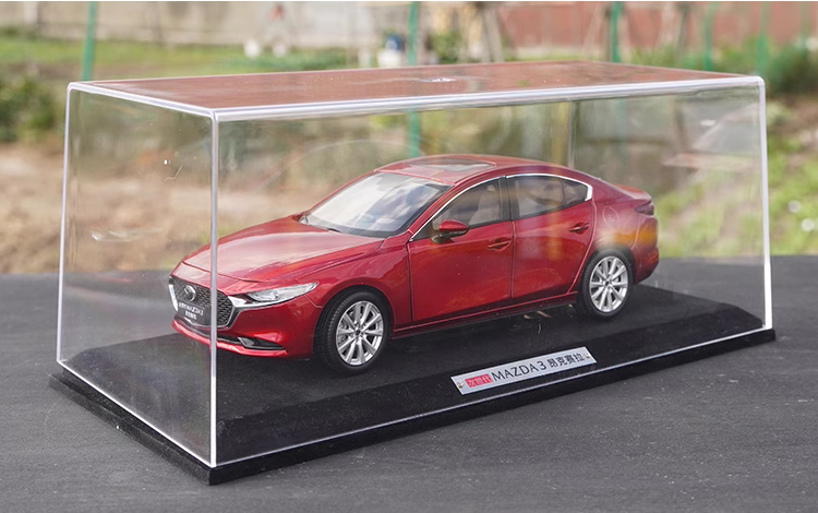 Original 1:18 Mazda 3 Axela Hatchback Diecast Collectible Replica with Opening Doors Original 1:18 Mazda 3 Axela Hatchback Diecast Collectible Replica with Opening Doors