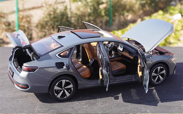 1:18 Scale Volkswagen Magotan B9 2024 Collectible Car Model– Alloy Car Model, Full Opening Doors, Detailed Interior, Premium Collectible 1:18 Scale Volkswagen Magotan B9 2024 Collectible Car Model– Alloy Car Model, Full Opening Doors, Detailed Interior, Premium Collectible