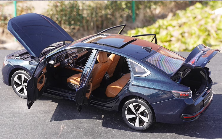 1:18 Scale Volkswagen Magotan B9 2024 Collectible Car Model– Alloy Car Model, Full Opening Doors, Detailed Interior, Premium Collectible 1:18 Scale Volkswagen Magotan B9 2024 Collectible Car Model– Alloy Car Model, Full Opening Doors, Detailed Interior, Premium Collectible