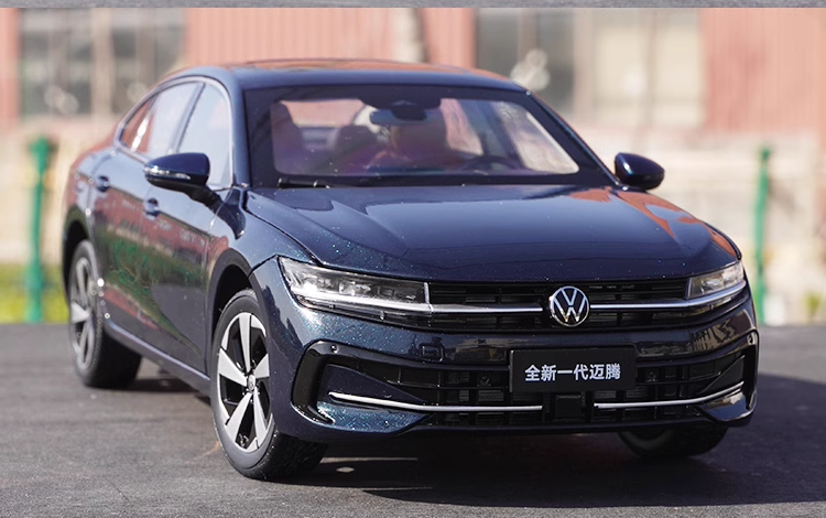 1:18 Scale Volkswagen Magotan B9 2024 Collectible Car Model– Alloy Car Model, Full Opening Doors, Detailed Interior, Premium Collectible 1:18 Scale Volkswagen Magotan B9 2024 Collectible Car Model– Alloy Car Model, Full Opening Doors, Detailed Interior, Premium Collectible
