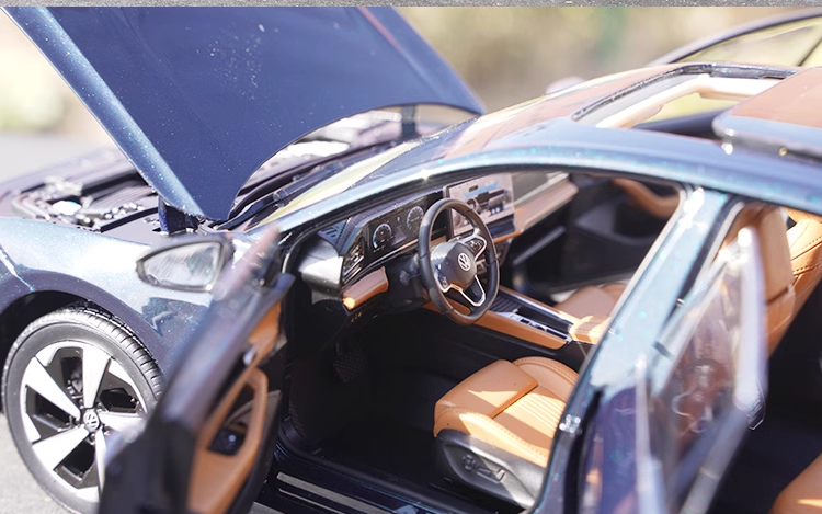 1:18 Scale Volkswagen Magotan B9 2024 Collectible Car Model– Alloy Car Model, Full Opening Doors, Detailed Interior, Premium Collectible 1:18 Scale Volkswagen Magotan B9 2024 Collectible Car Model– Alloy Car Model, Full Opening Doors, Detailed Interior, Premium Collectible
