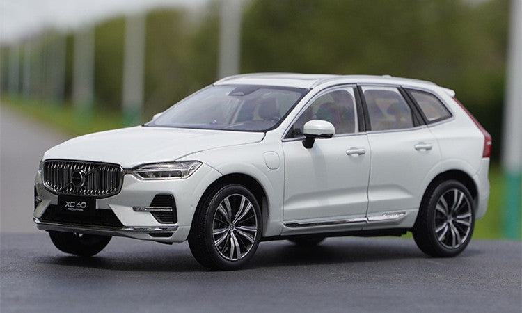 High relistic 1:18 Volvo XC60 Diecast display Model – Premium Alloy SUV Replica with Opening Doors, Hood & Trunk High relistic 1:18 Volvo XC60 Diecast display Model – Premium Alloy SUV Replica with Opening Doors, Hood & Trunk