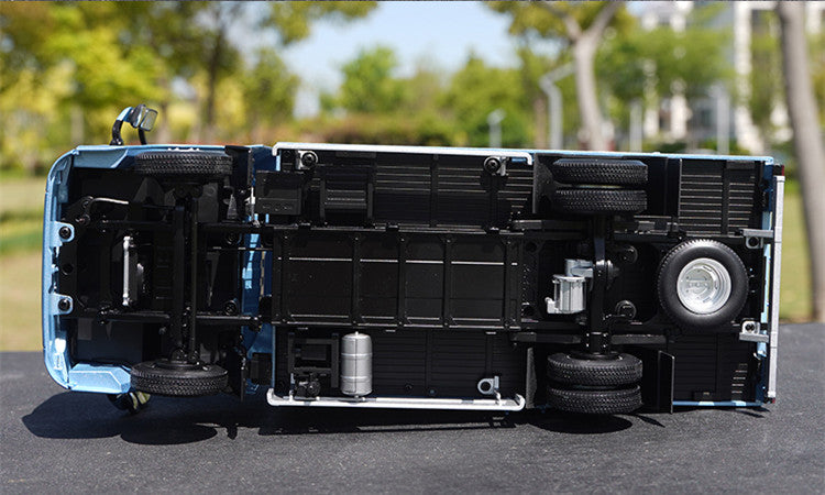 Authentic collectiable 1:20 Scale Weichai Blue Engine New Energy Diecast Van Truck – Heavy-Duty Collectible Model Authentic collectiable 1:20 Scale Weichai Blue Engine New Energy Diecast Van Truck – Heavy-Duty Collectible Model