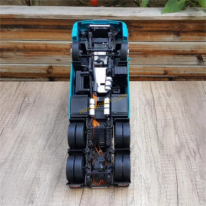 High quality collectiable 1:24 FAW Jiefang J7 Diecast trailor model, alloy semi-truck replicas High quality collectiable 1:24 FAW Jiefang J7 Diecast trailor model, alloy semi-truck replicas