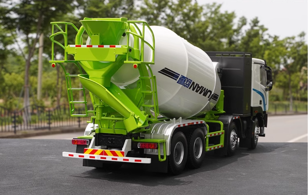 Original factory Authentic 1:24 Futian Auman Zhilan 8*4 diecast concrete mixer truck model alloy agitating lorry models Original factory Authentic 1:24 Futian Auman Zhilan 8*4 diecast concrete mixer truck model alloy agitating lorry models