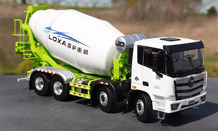 Authentic 1:24 Scale Foton Auman EST LOXA L10 8*4 Diecast Concrete Mixer Truck for Christmas gift,collection Authentic 1:24 Scale Foton Auman EST LOXA L10 8*4 Diecast Concrete Mixer Truck for Christmas gift,collection