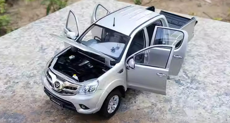 Original authentic 1:24 Scale Foton Tunland off-road Pickup Truck replica for promotional gift Original authentic 1:24 Scale Foton Tunland off-road Pickup Truck replica for promotional gift