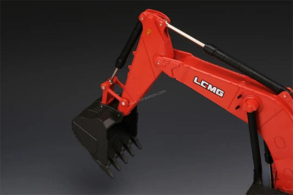 Large collectiable 1:35 SDLG ME136 Diecast Excavator model, Diecast Model Excavator for Sale Large collectiable 1:35 SDLG ME136 Diecast Excavator model, Diecast Model Excavator for Sale