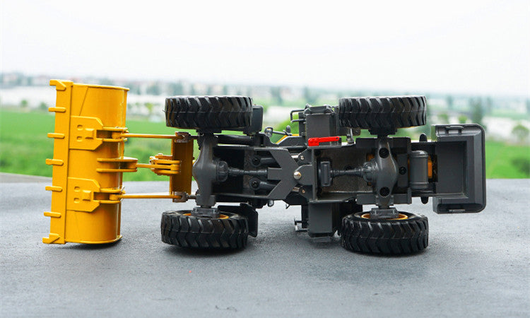 Original realistic 1:35 Scale Shantui SL56H metal Wheel Loader Model – Heavy Metal Construction Vehicle Replica with Lifting Bucket & Opening Cabin Original realistic 1:35 Scale Shantui SL56H metal Wheel Loader Model – Heavy Metal Construction Vehicle Replica with Lifting Bucket & Opening Cabin