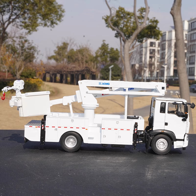 1:35 XCMG 18m Insulated Bucket Boom construction crane model – Alloy Folding Arm Crane Diecast Replica 1:35 XCMG 18m Insulated Bucket Boom construction crane model – Alloy Folding Arm Crane Diecast Replica