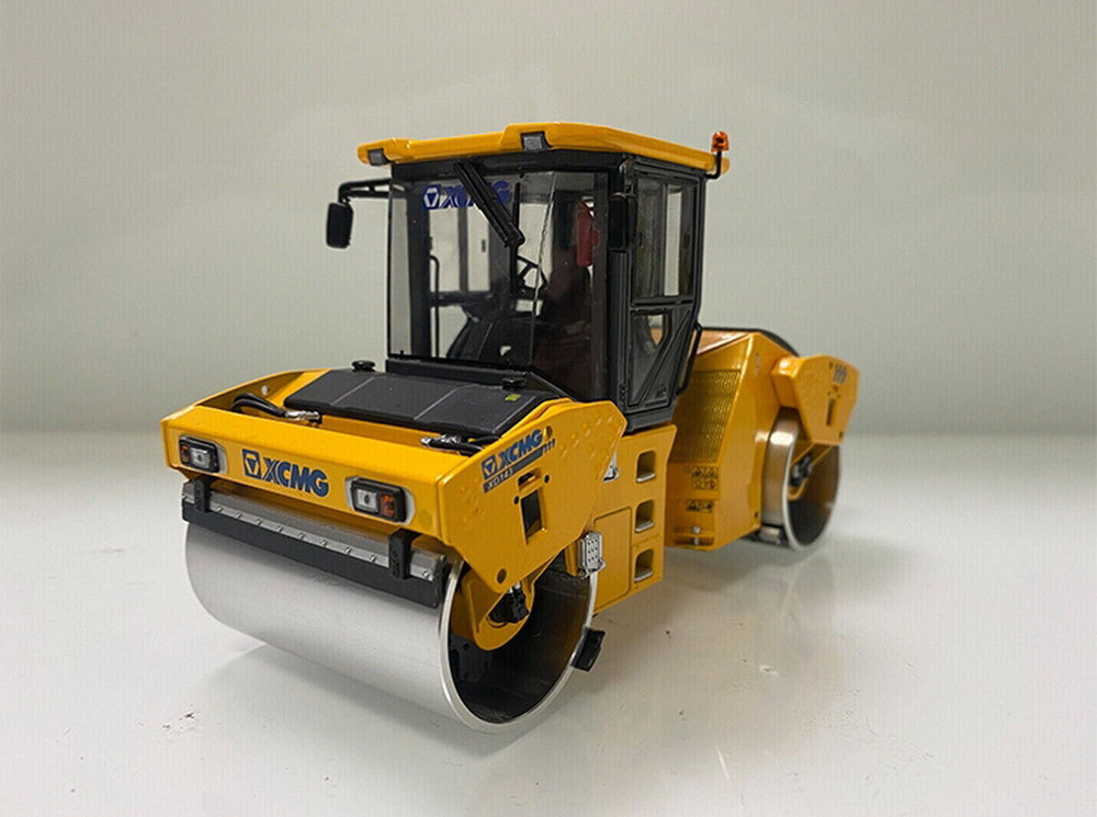 Original factory 1/35 XCMG XD143 Double Drum Vibratory Diecast Road Roller Model Toy Gift Original factory 1/35 XCMG XD143 Double Drum Vibratory Diecast Road Roller Model Toy Gift