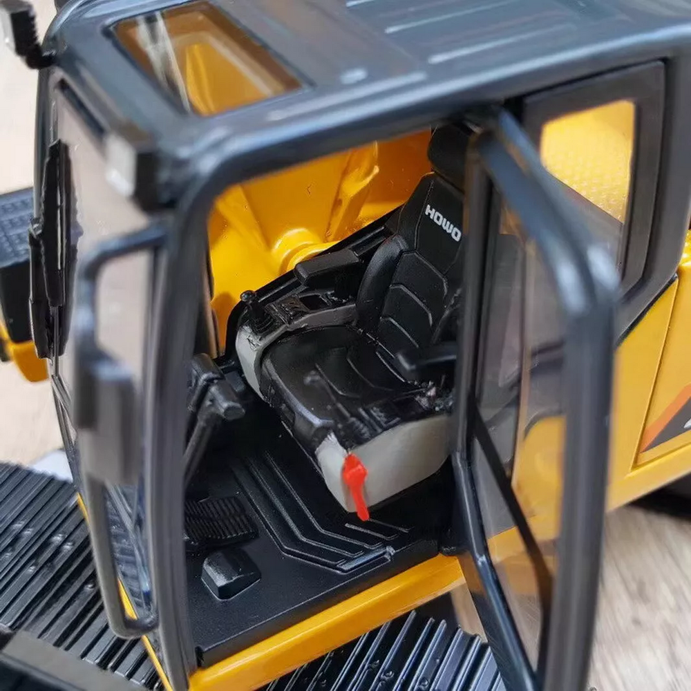 High quality Authentic 1:35 Howo HE215 Diecast excavator model for gifts High quality Authentic 1:35 Howo HE215 Diecast excavator model for gifts
