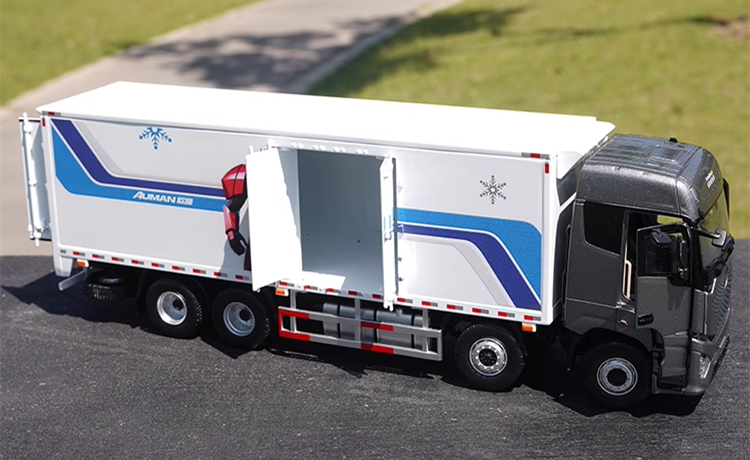 1:36 FOTON Auman Galaxy 8X4 Alloy Container Truck Model for Display/Decoration/Gift) 1:36 FOTON Auman Galaxy 8X4 Alloy Container Truck Model for Display/Decoration/Gift)