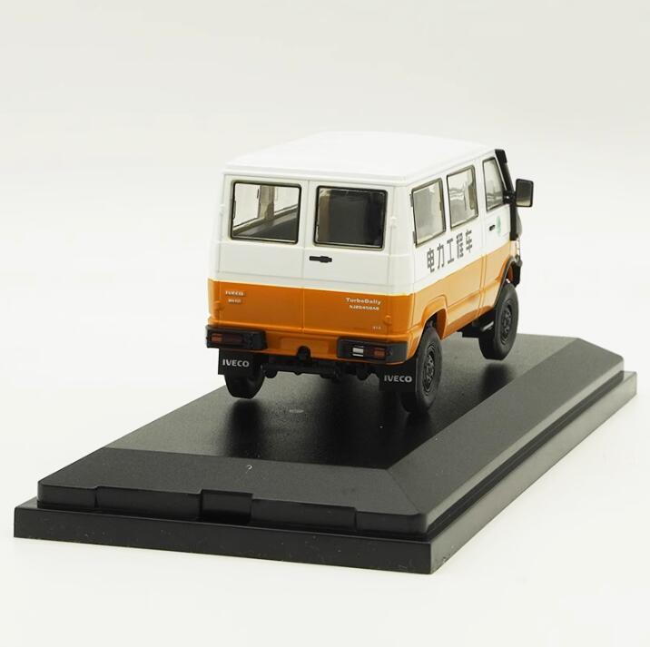 1:43 IVECO 2045 car model Iveco Diecast military vehicle off-road special car model for sale 1:43 IVECO 2045 car model Iveco Diecast military vehicle off-road special car model for sale