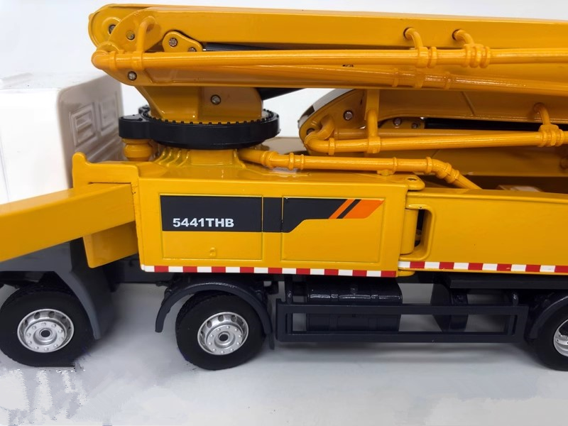 High-Fidelity Alloy Diecast Collectible-1:50 LiuGong 5441THB Concrete Pump Truck Model High-Fidelity Alloy Diecast Collectible-1:50 LiuGong 5441THB Concrete Pump Truck Model