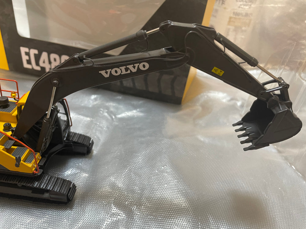 1:50 Motorart Volvo EC480E Tracked Excavator DIECAST MODEL 1:50 Motorart Volvo EC480E Tracked Excavator DIECAST MODEL