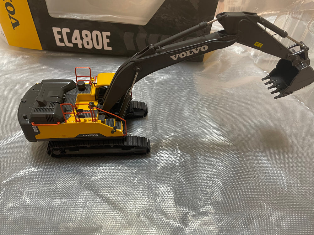 1:50 Motorart Volvo EC480E Tracked Excavator DIECAST MODEL 1:50 Motorart Volvo EC480E Tracked Excavator DIECAST MODEL