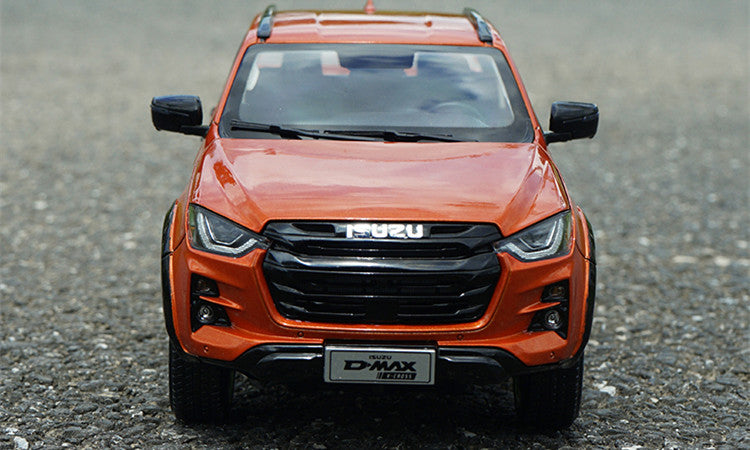 Premium Alloy 1:18 Scale Original ISUZU D-MAX 2023 Version collectible diecast Pickup Truck Model with Opening Doors and Detailed Interior Premium Alloy 1:18 Scale Original ISUZU D-MAX 2023 Version collectible diecast Pickup Truck Model with Opening Doors and Detailed Interior