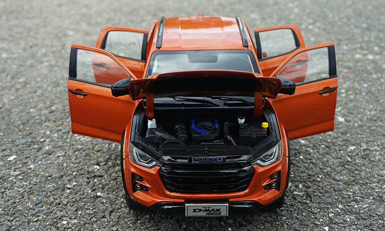 Premium Alloy 1:18 Scale Original ISUZU D-MAX 2023 Version collectible diecast Pickup Truck Model with Opening Doors and Detailed Interior Premium Alloy 1:18 Scale Original ISUZU D-MAX 2023 Version collectible diecast Pickup Truck Model with Opening Doors and Detailed Interior