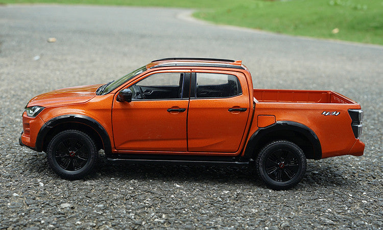 Premium Alloy 1:18 Scale Original ISUZU D-MAX 2023 Version collectible diecast Pickup Truck Model with Opening Doors and Detailed Interior Premium Alloy 1:18 Scale Original ISUZU D-MAX 2023 Version collectible diecast Pickup Truck Model with Opening Doors and Detailed Interior