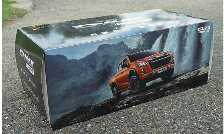 Premium Alloy 1:18 Scale Original ISUZU D-MAX 2023 Version collectible diecast Pickup Truck Model with Opening Doors and Detailed Interior Premium Alloy 1:18 Scale Original ISUZU D-MAX 2023 Version collectible diecast Pickup Truck Model with Opening Doors and Detailed Interior
