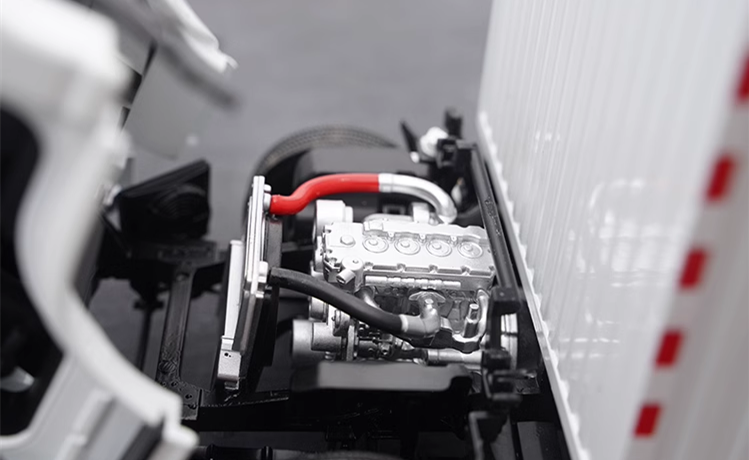 Original factory 1:18 Isuzu Yifang Wing ES diecast light truck model for gift, collection Original factory 1:18 Isuzu Yifang Wing ES diecast light truck model for gift, collection