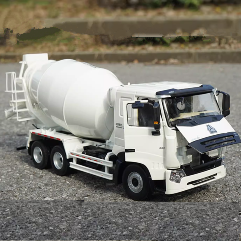 Authentic 1:24 Sinotruk HOWO A7 diecast concrete mixer truck models metal cement agitating lorry model for gift Authentic 1:24 Sinotruk HOWO A7 diecast concrete mixer truck models metal cement agitating lorry model for gift
