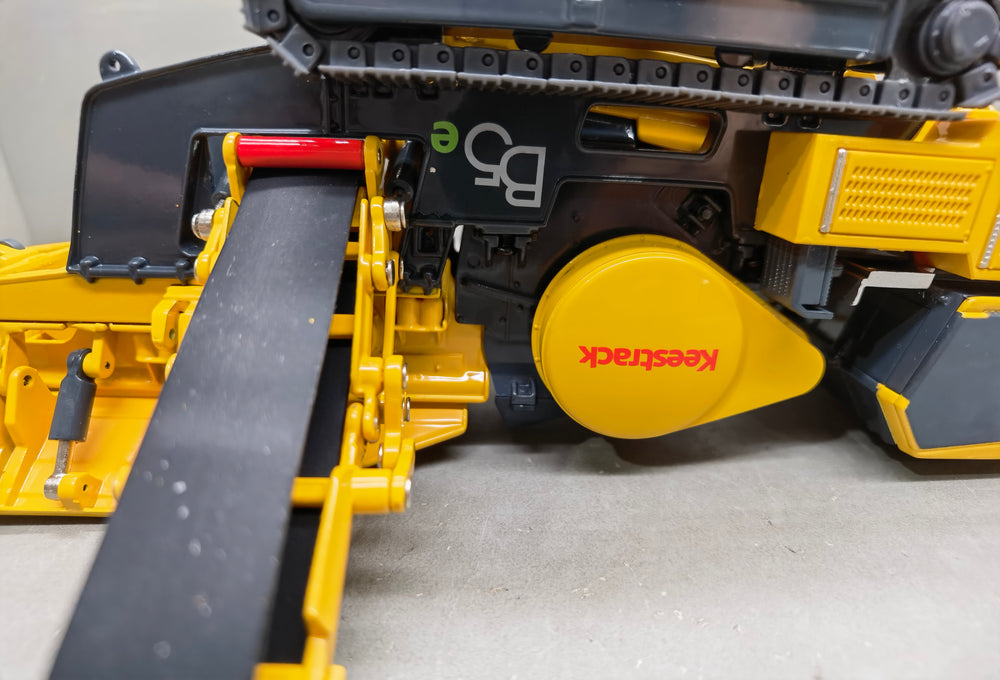 High quality 1:50 Keestrack B5E diecast crusher model Jaw crusher model High quality 1:50 Keestrack B5E diecast crusher model Jaw crusher model