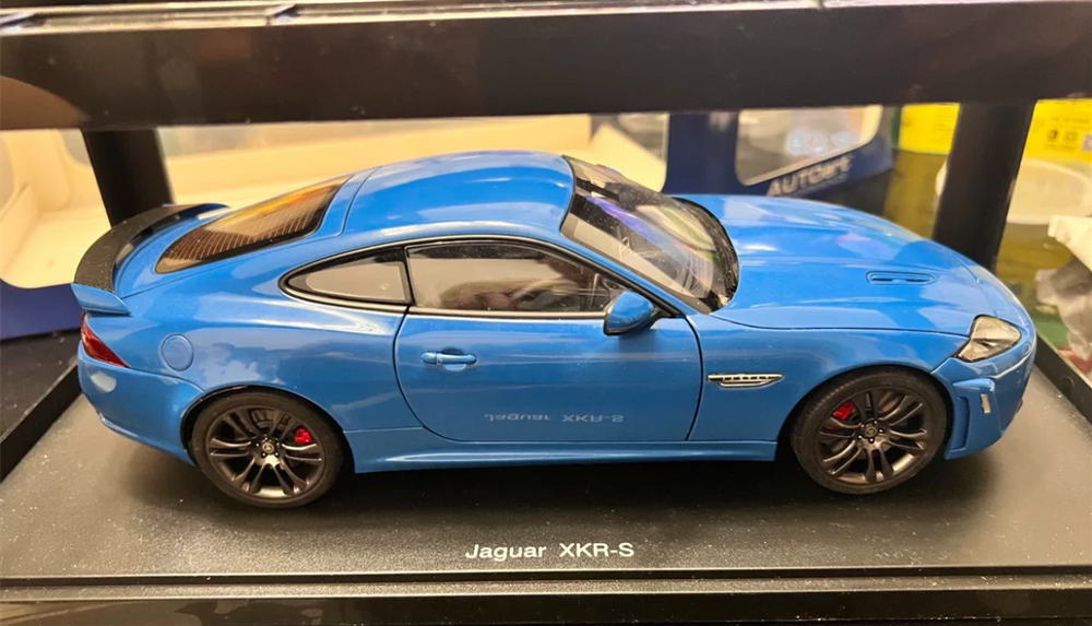 Classic rare Autoart 1/18 Jaguar Xkr-s French Racing diecast car model Classic rare Autoart 1/18 Jaguar Xkr-s French Racing diecast car model
