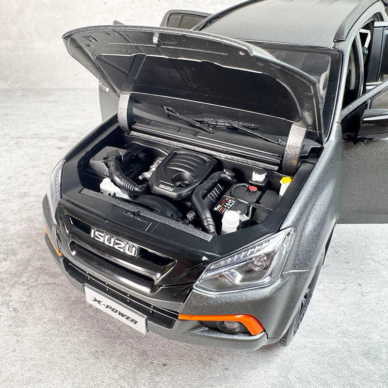 Collectible 1:18 ISUZU MU-X Off-Road SUV Diecast car Model with high details Collectible 1:18 ISUZU MU-X Off-Road SUV Diecast car Model with high details