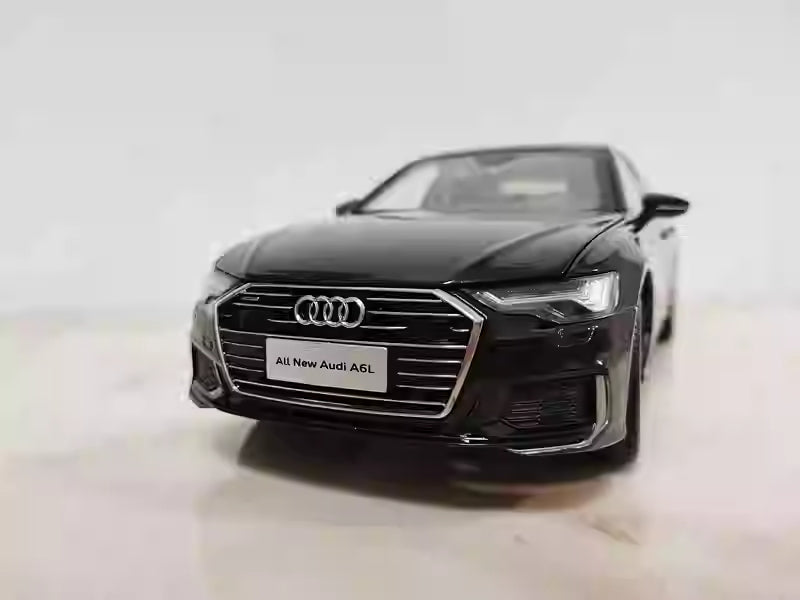 High-Fidelity 2020 Audi A4L 1:18 Diecast Car Model for Collectors High-Fidelity 2020 Audi A4L 1:18 Diecast Car Model for Collectors