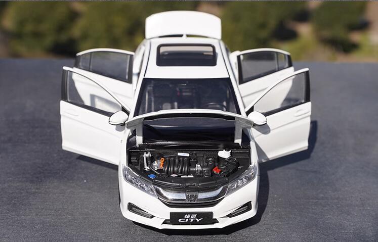 High Quality Authentic 1:18 Honda City 2018 New Diecast Car Model for Gift, Collection High Quality Authentic 1:18 Honda City 2018 New Diecast Car Model for Gift, Collection