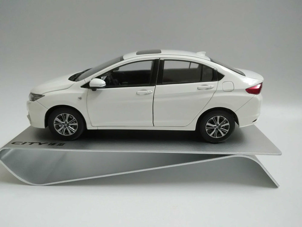 High Quality Authentic 1:18 Honda City 2018 New Diecast Car Model for Gift, Collection High Quality Authentic 1:18 Honda City 2018 New Diecast Car Model for Gift, Collection