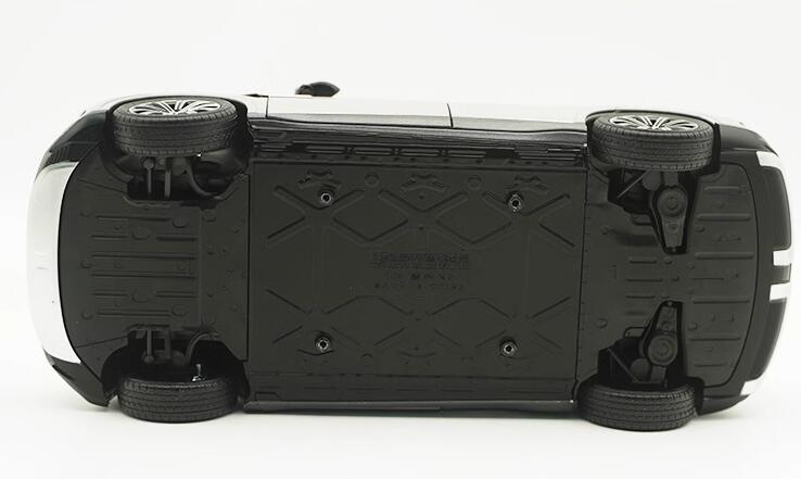 Original factory 1:18 DENZA N7 UXE diecast alloy car model for gift, collection Original factory 1:18 DENZA N7 UXE diecast alloy car model for gift, collection