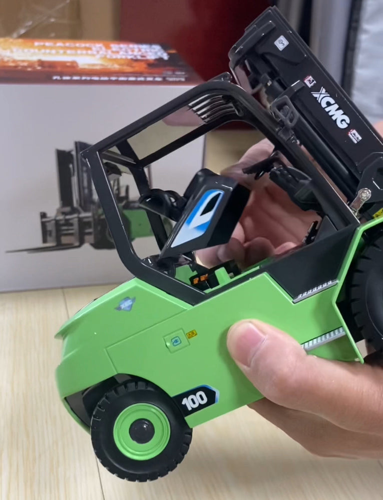 Realistic Alloy Replica 1:20 XCMG XVB100-QL9-G new energy 10ton Diecast Electric Forklift Model with Functional Features Realistic Alloy Replica 1:20 XCMG XVB100-QL9-G new energy 10ton Diecast Electric Forklift Model with Functional Features