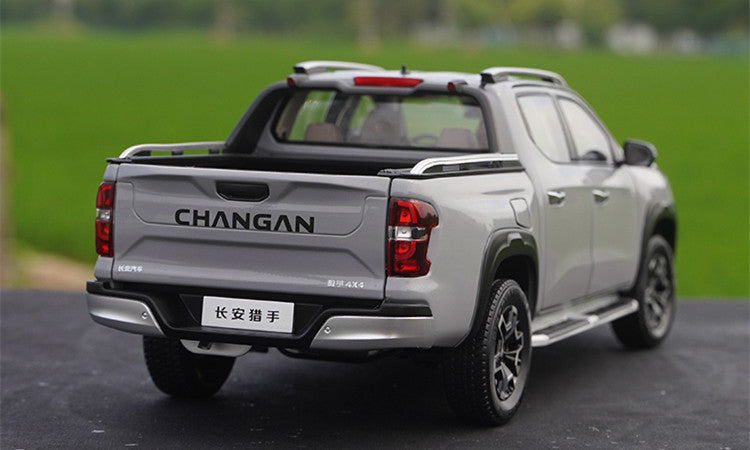 Relistic high detailed 1:18 Scale Changan Hunter 2024 Pickup Truck miniature for collectors Relistic high detailed 1:18 Scale Changan Hunter 2024 Pickup Truck miniature for collectors