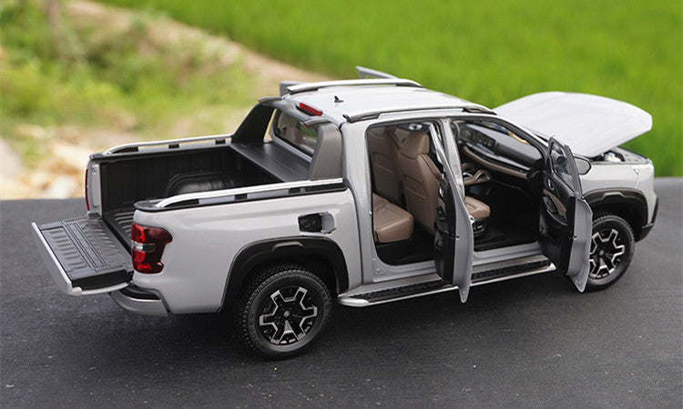 Relistic high detailed 1:18 Scale Changan Hunter 2024 Pickup Truck miniature for collectors Relistic high detailed 1:18 Scale Changan Hunter 2024 Pickup Truck miniature for collectors