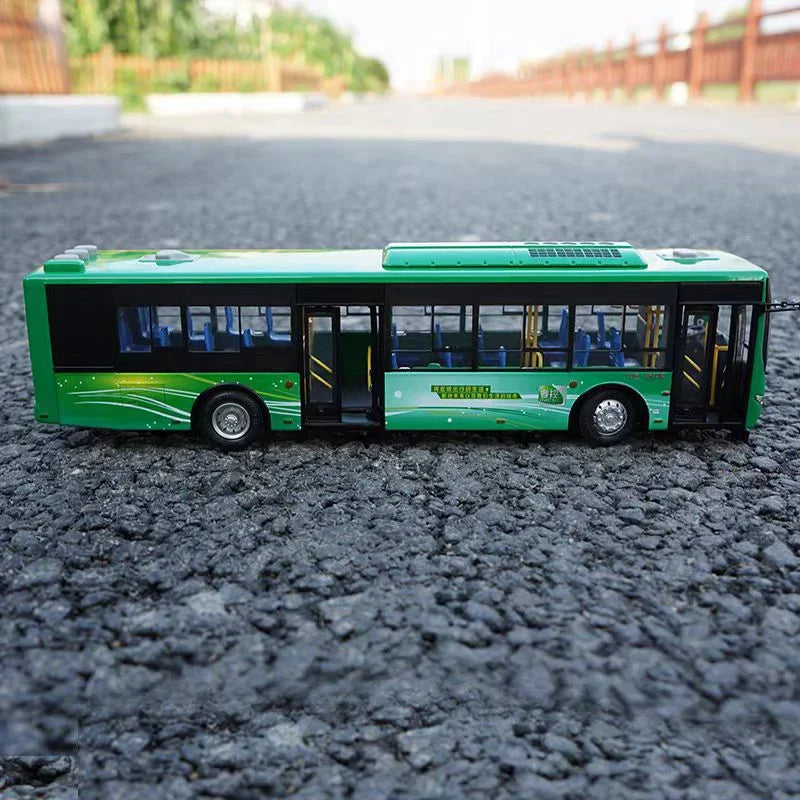 Original Factory 1:42 Yutong ZK6125CHEVPG4 Hybrid Alloy Bus Miniature – Collectible Diecast Urban Bus Replica for Display or Gift Original Factory 1:42 Yutong ZK6125CHEVPG4 Hybrid Alloy Bus Miniature – Collectible Diecast Urban Bus Replica for Display or Gift