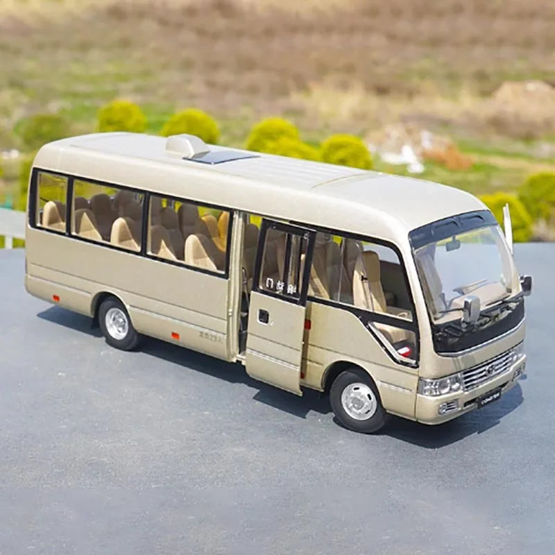 Original Factory 1:24 Golden Dragon Diecast Minibus Model, Alloy Mid-size Collectible Coach Miniature for Gift, Promotion Original Factory 1:24 Golden Dragon Diecast Minibus Model, Alloy Mid-size Collectible Coach Miniature for Gift, Promotion