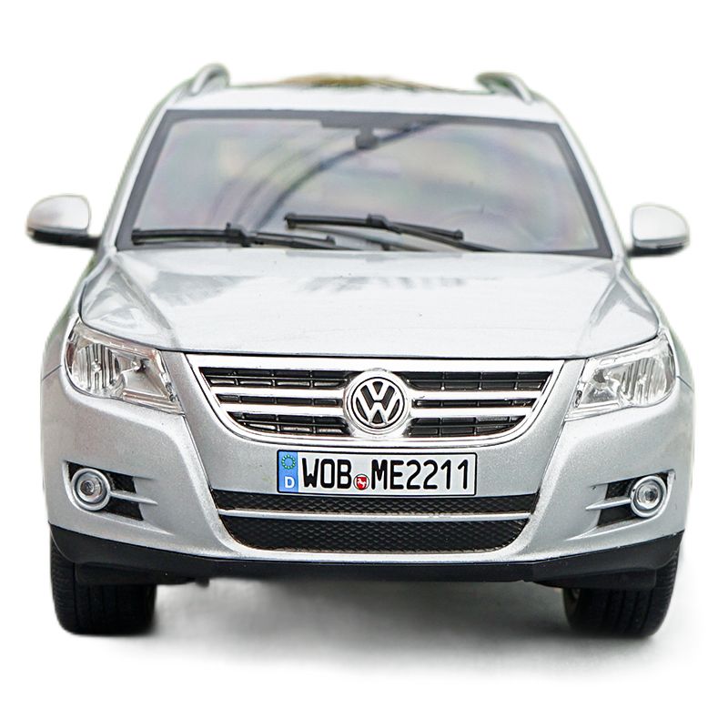original 1/18 Norev Volkswagen VW Tiguan (Silver) Diecast Car Model with small gift original 1/18 Norev Volkswagen VW Tiguan (Silver) Diecast Car Model with small gift