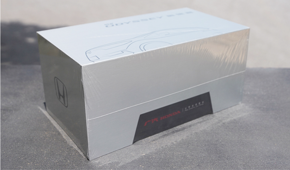 Original factory 1:18 HONDA ODYSSEY hybrid 2022 diecast white/silver classic MPV car model for birthday gift Original factory 1:18 HONDA ODYSSEY hybrid 2022 diecast white/silver classic MPV car model for birthday gift