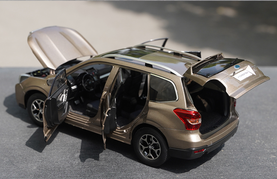 Original factory 1:18 Subaru Forester 2015 version classic simulation alloy car model for gift, toys Original factory 1:18 Subaru Forester 2015 version classic simulation alloy car model for gift, toys