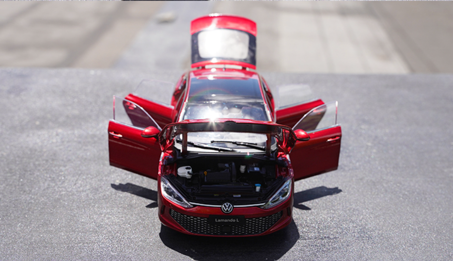 Original factory 1:18 SAIC Volkswagen VW Lamando L model car alloy Lamando 2022 red diecast car model for gift Original factory 1:18 SAIC Volkswagen VW Lamando L model car alloy Lamando 2022 red diecast car model for gift
