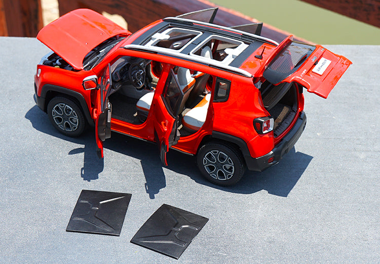 Original factory authentic 1:18 JEEP Renegade diecast car model with small gift Original factory authentic 1:18 JEEP Renegade diecast car model with small gift