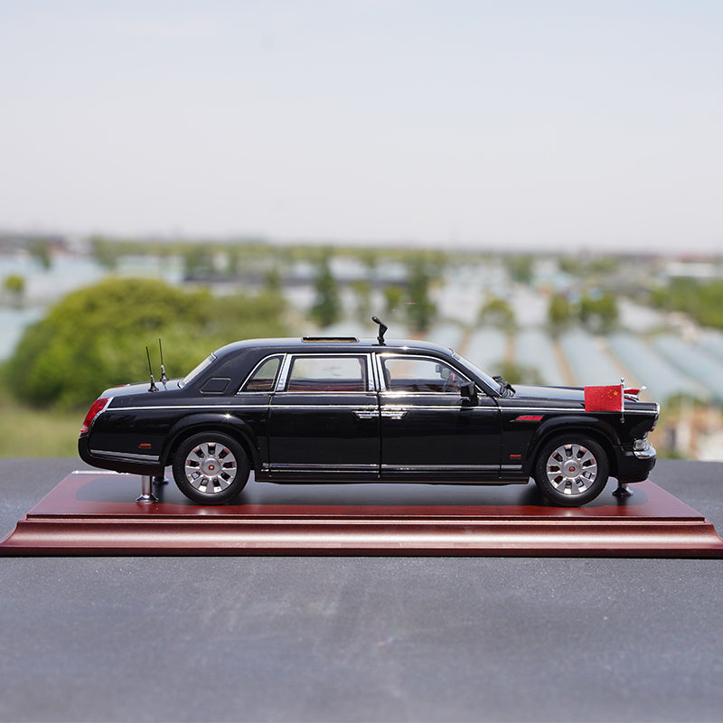 Original factory 1:24 Century Dragon Hongqi CA7600J 70th Aniversary diecast Parade alloy car model for gift,collection Original factory 1:24 Century Dragon Hongqi CA7600J 70th Aniversary diecast Parade alloy car model for gift,collection