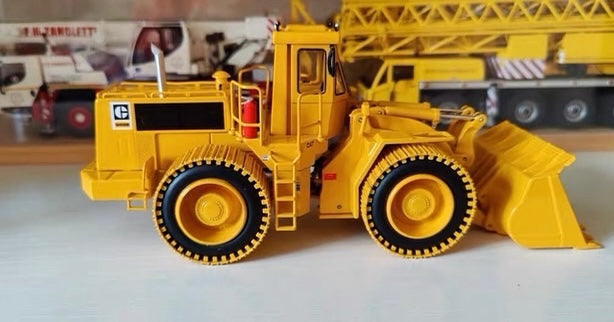 Museum quality 1:48 CCM Caterpillar 988B Diecast scale wheel loader scale model for sale Museum quality 1:48 CCM Caterpillar 988B Diecast scale wheel loader scale model for sale